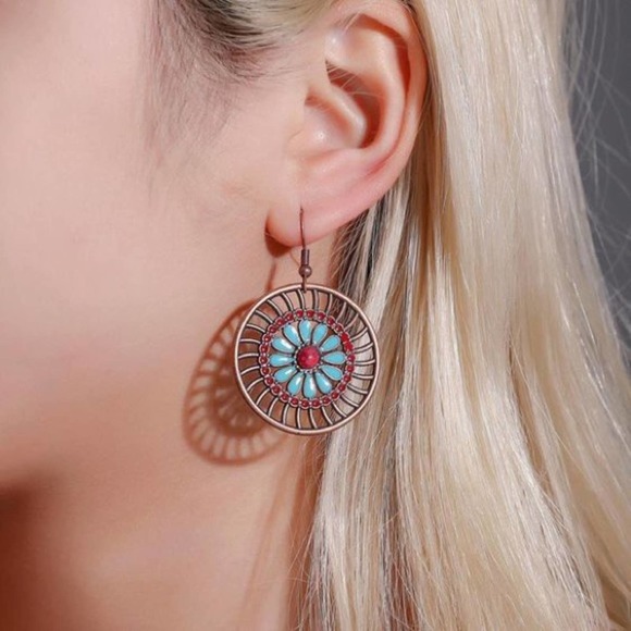 Boho Creative Round Retro Flower Copper Earrings - Picture 1 of 7